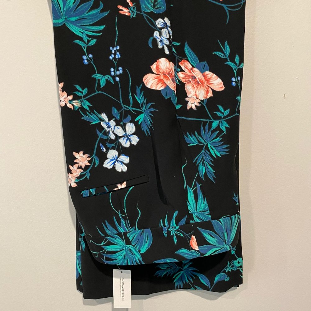 NWT, BRepublic Floral, Wide Leg Pants, 6R